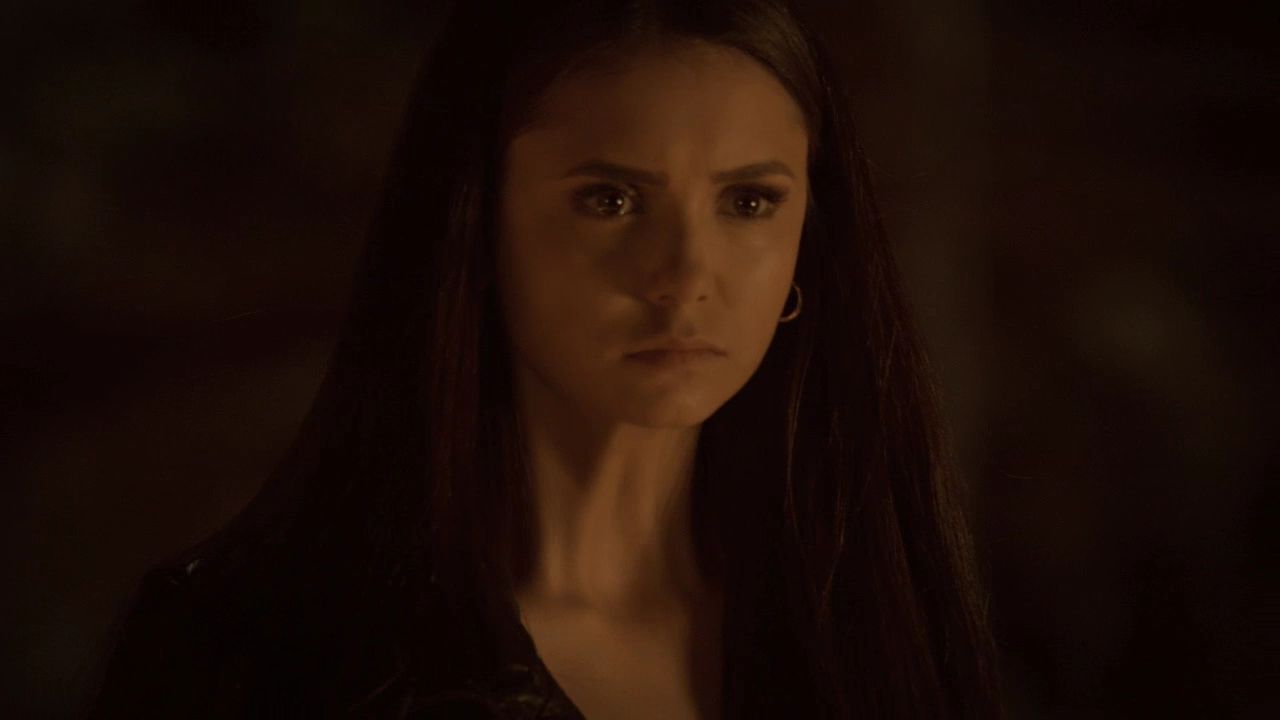 221VampireDiaries0526.jpg