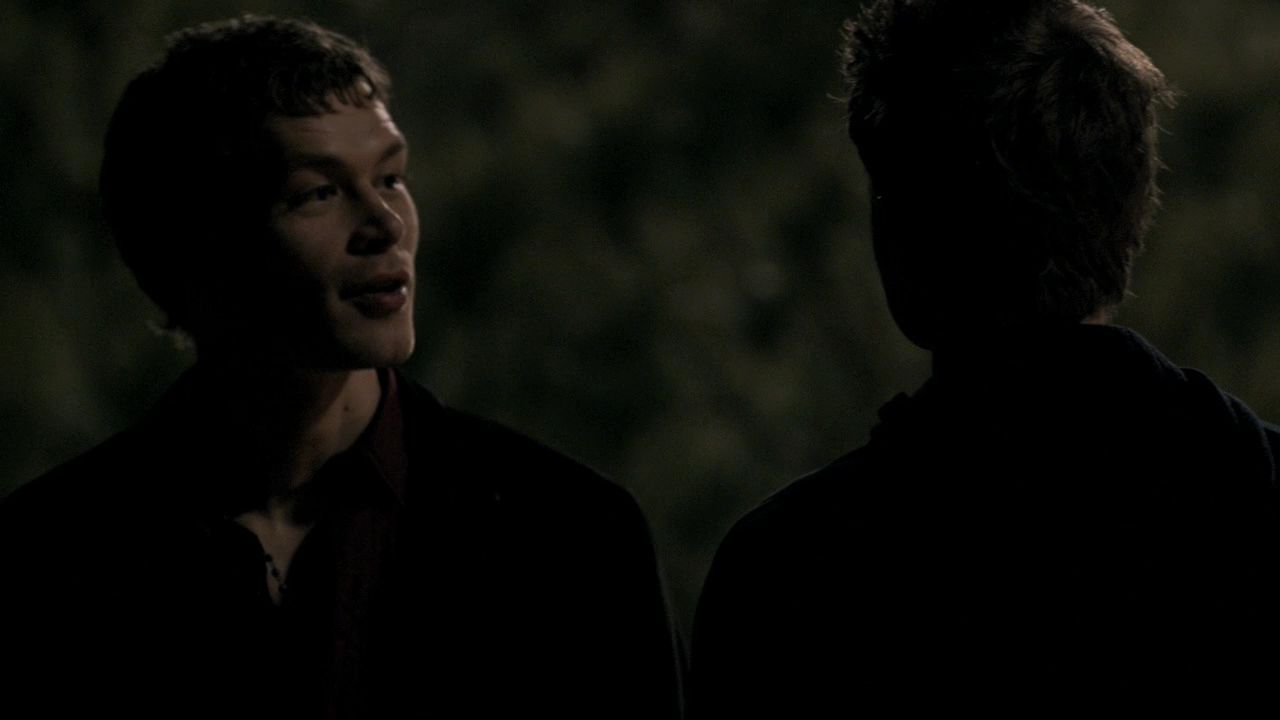 221VampireDiaries0820.jpg
