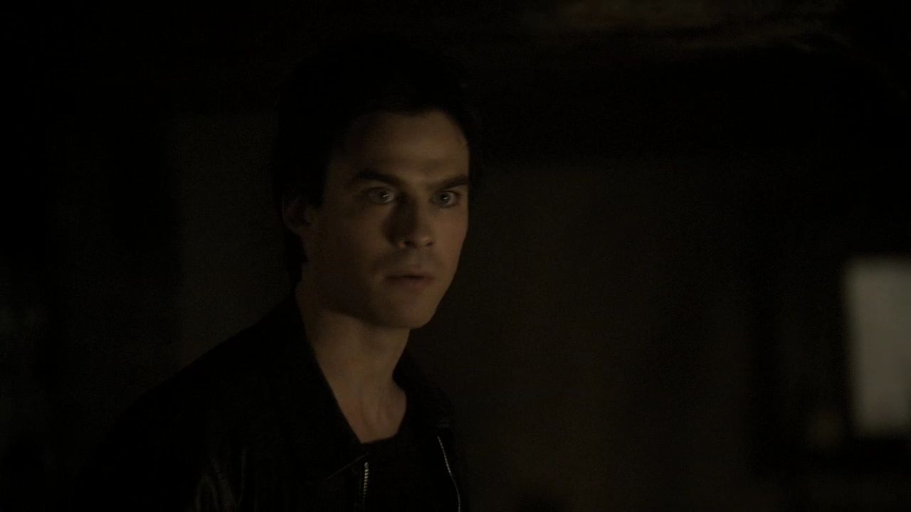 221VampireDiaries0933.jpg