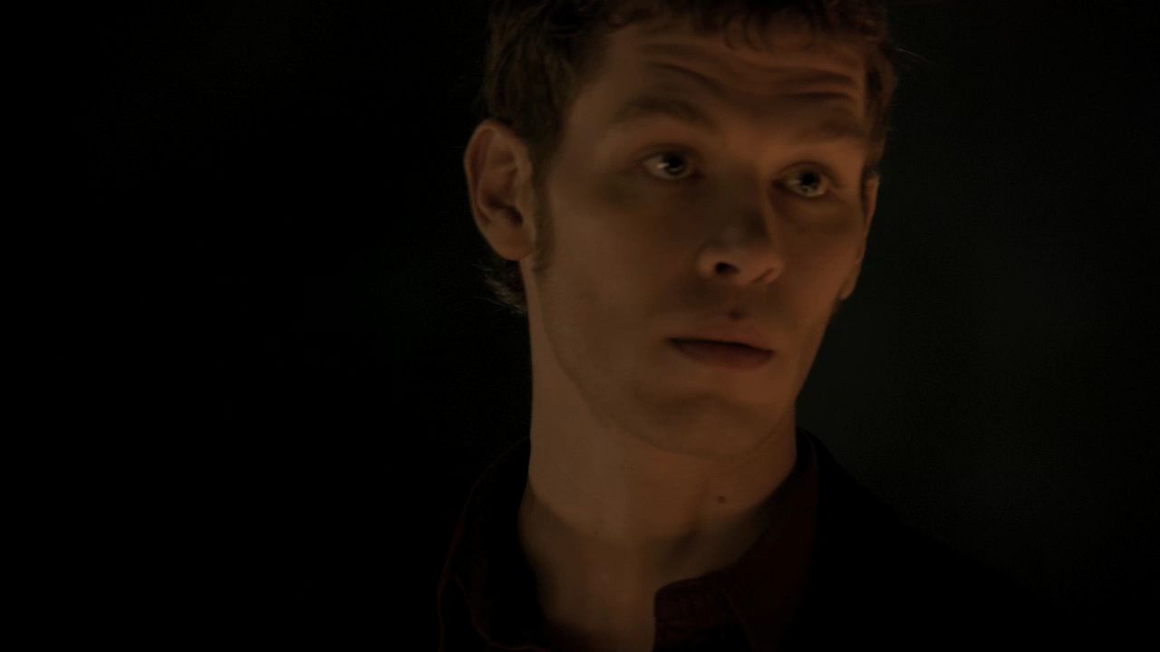 221VampireDiaries1026.jpg