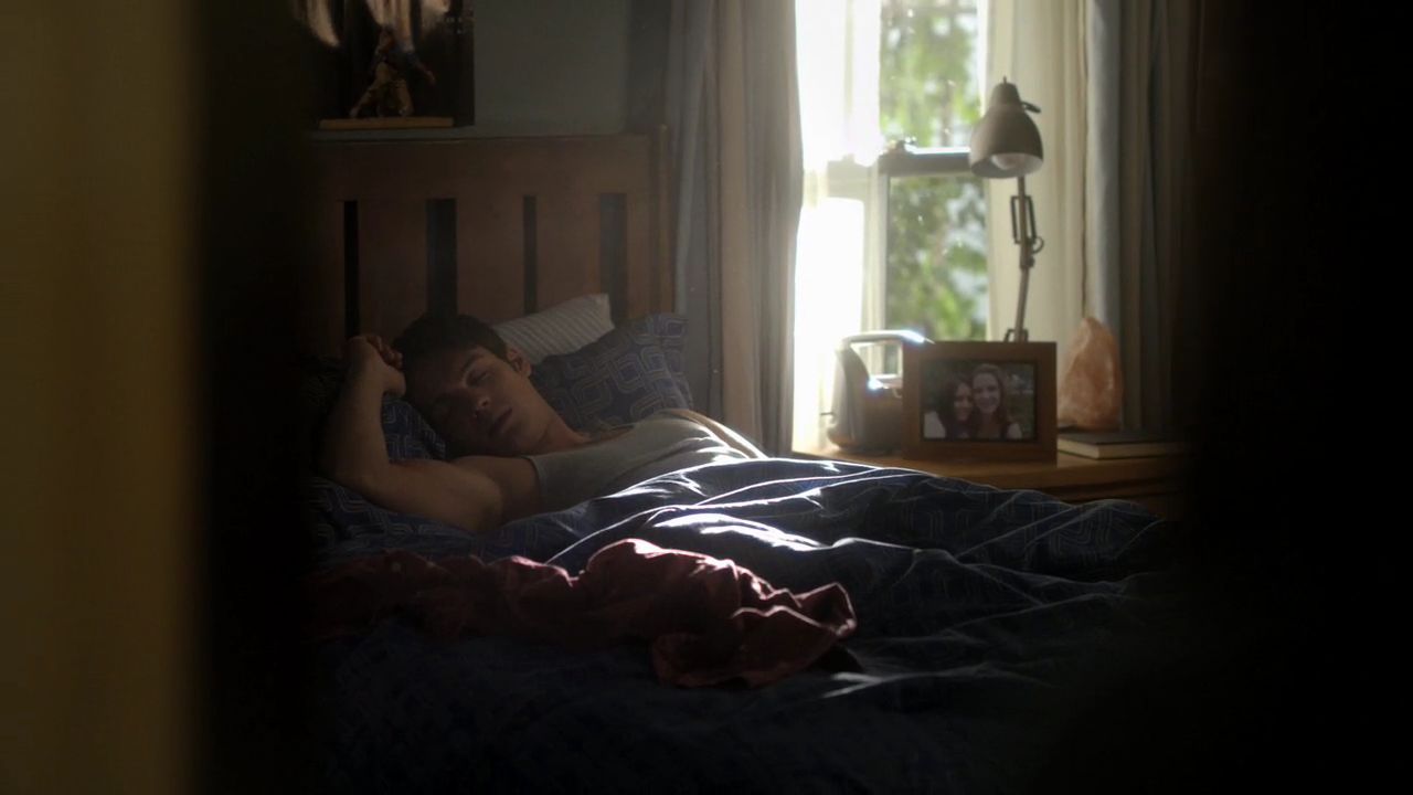 222VampireDiaries0003.jpg