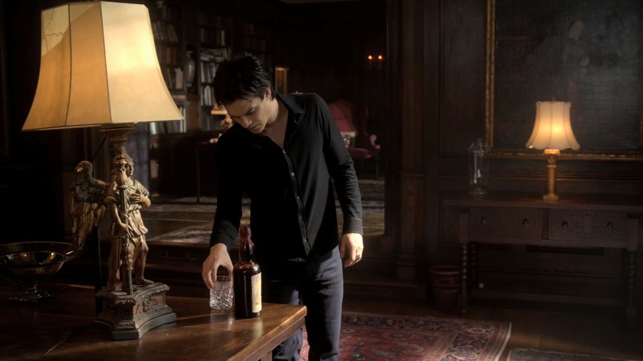 222VampireDiaries0100.jpg