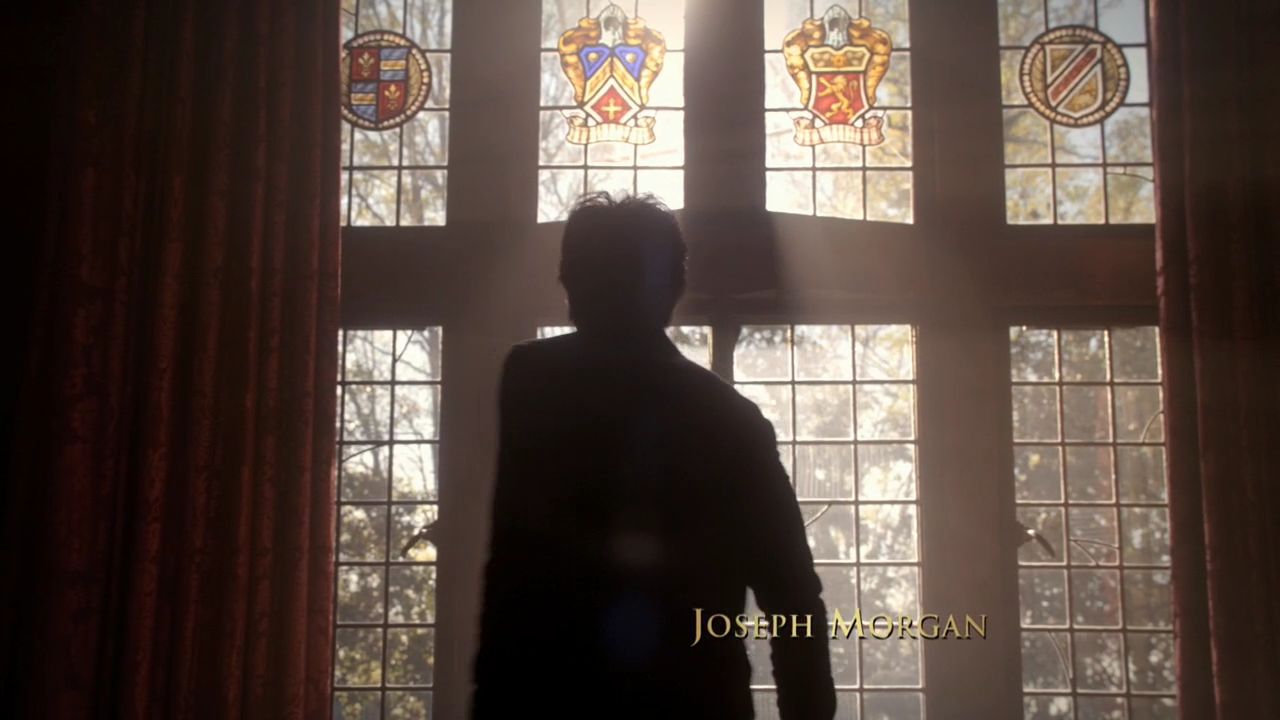 222VampireDiaries0103.jpg