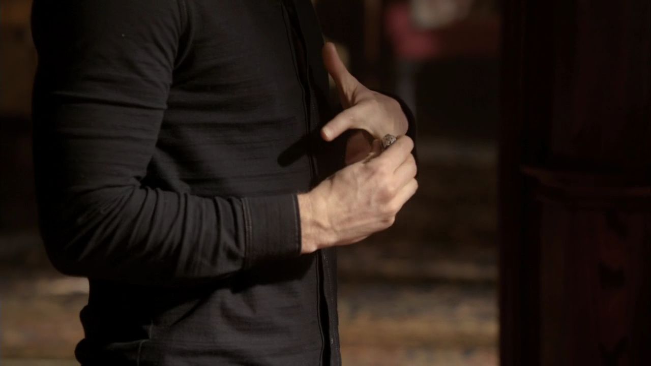 222VampireDiaries0107.jpg