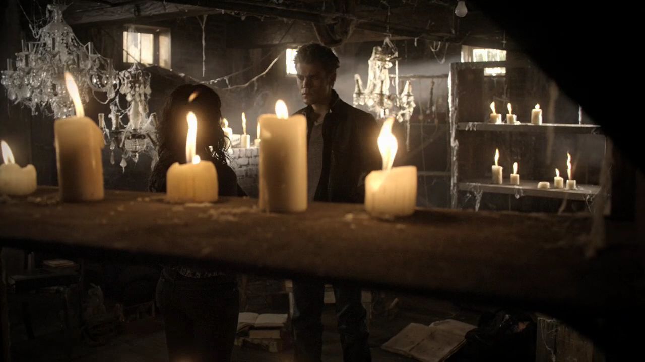 222VampireDiaries0326.jpg