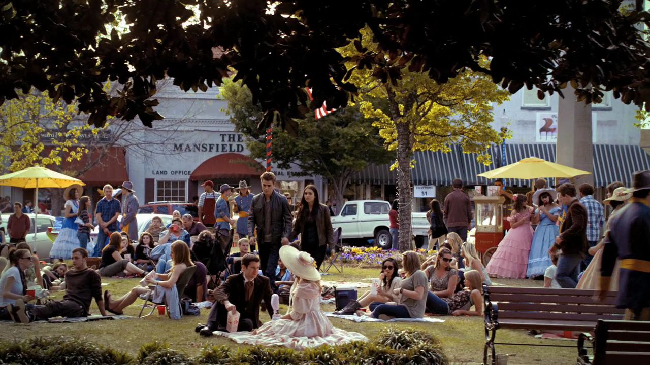 222VampireDiaries0427.jpg