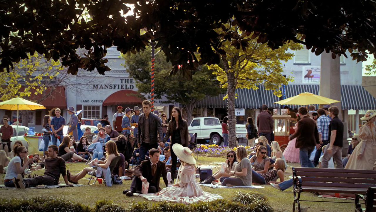 222VampireDiaries0428.jpg