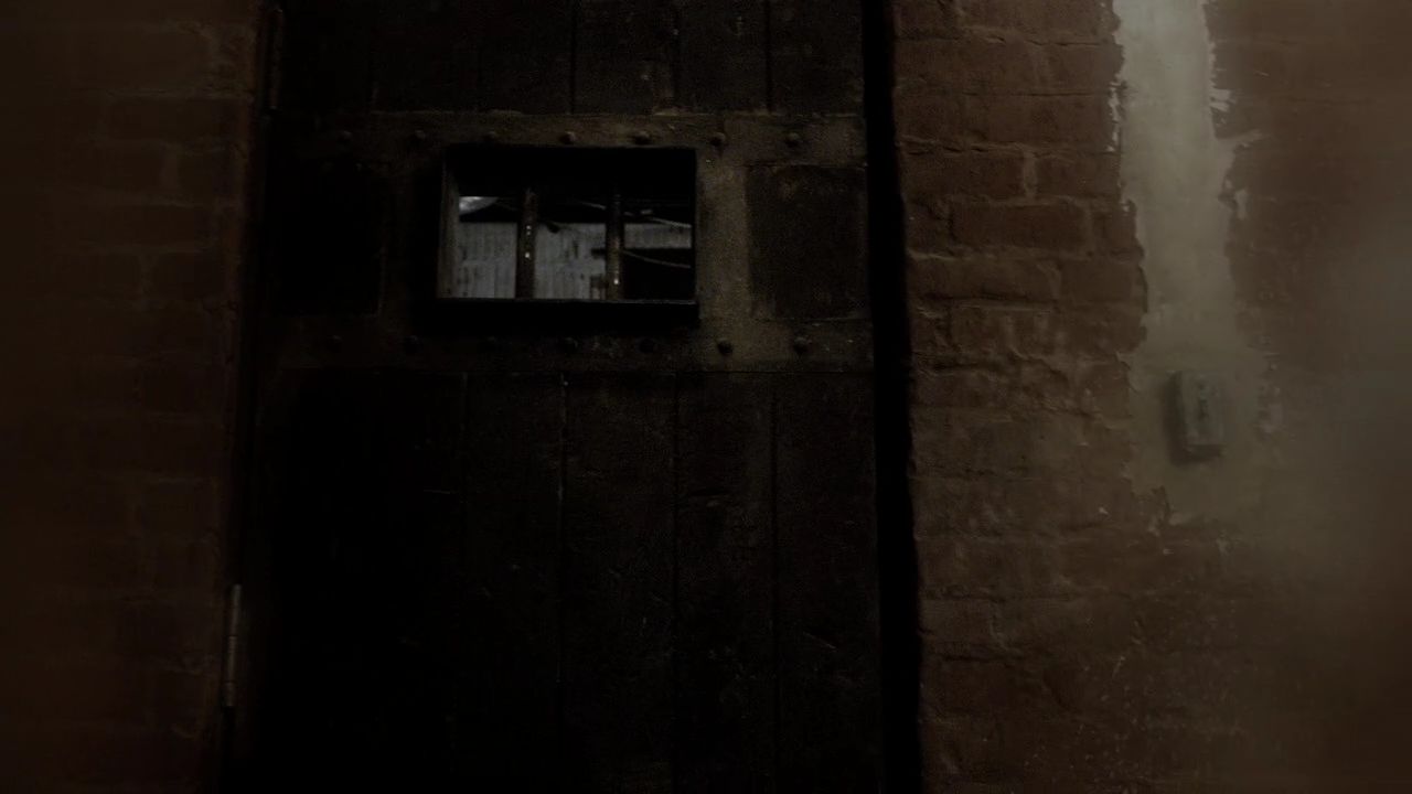 222VampireDiaries0503.jpg