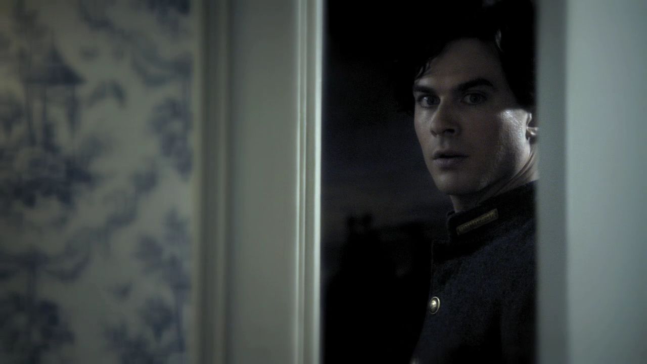 222VampireDiaries0509.jpg