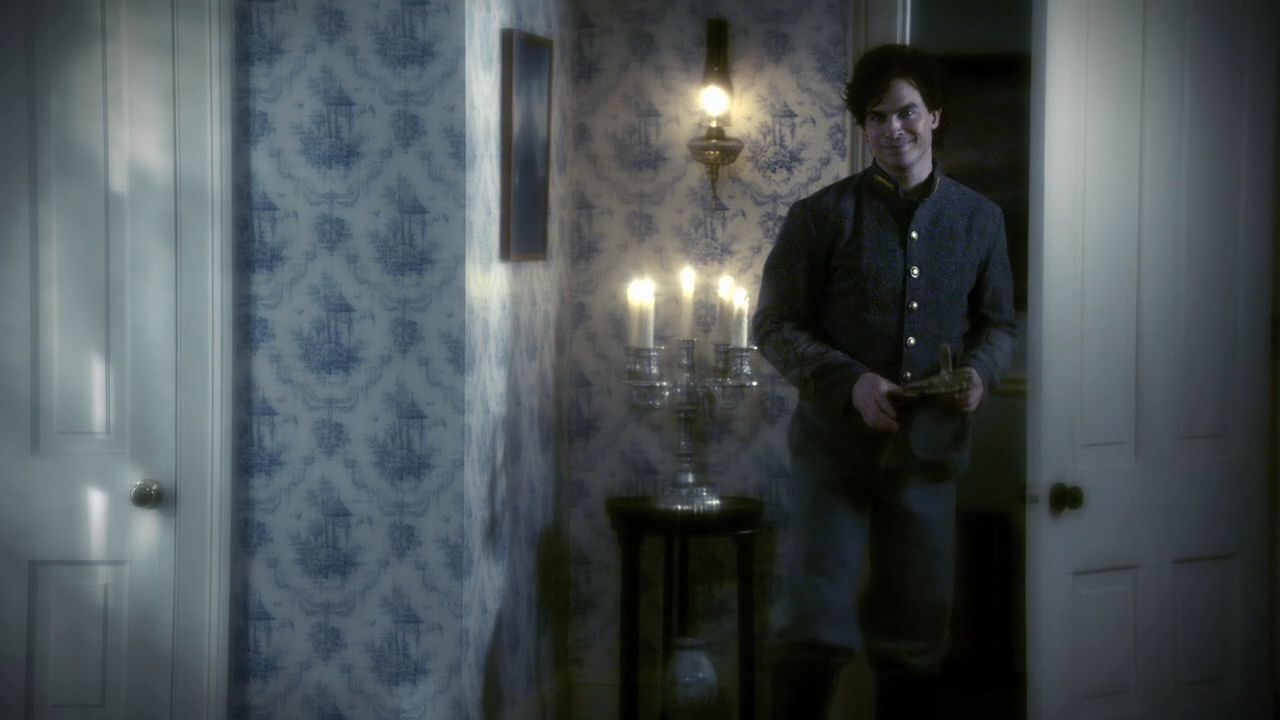 222VampireDiaries0525.jpg