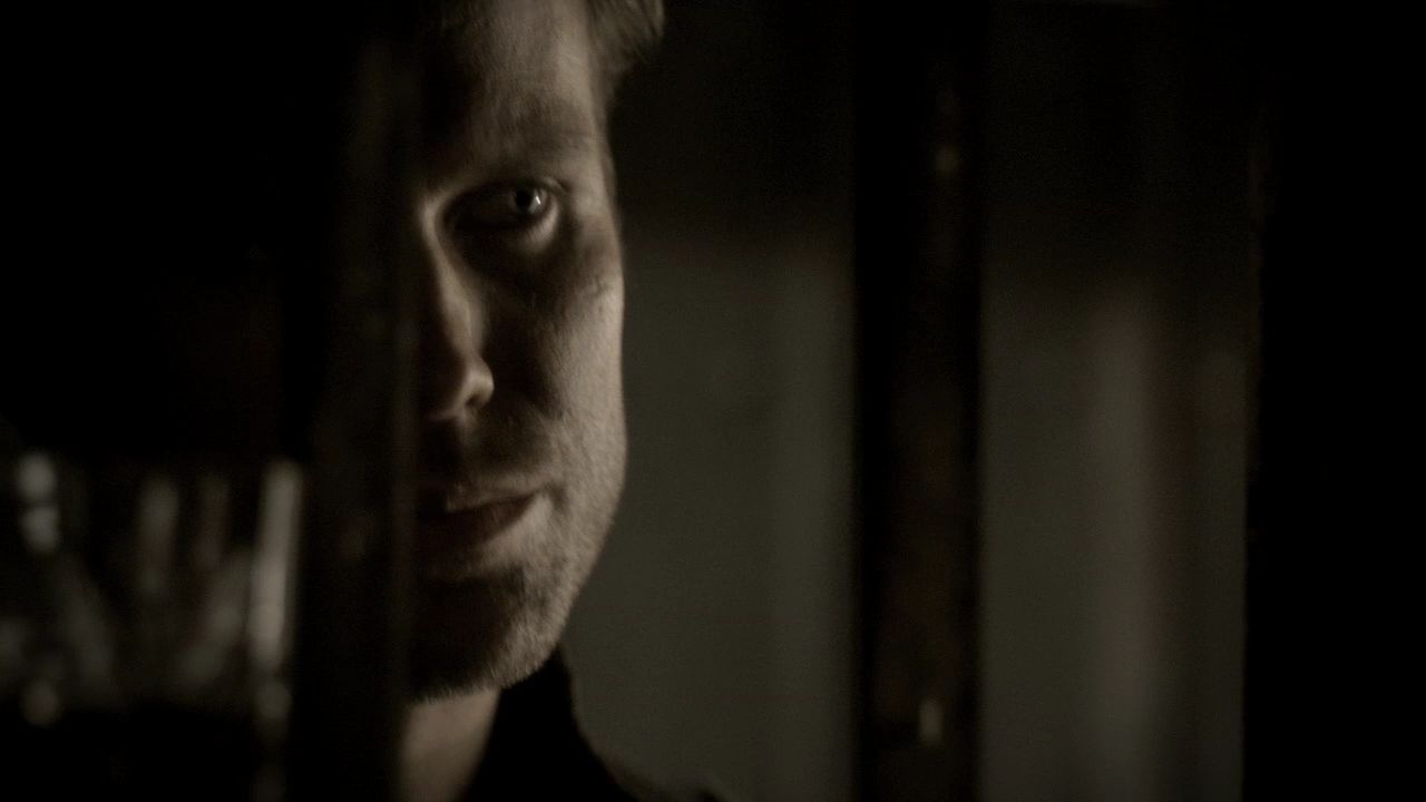 222VampireDiaries0720.jpg