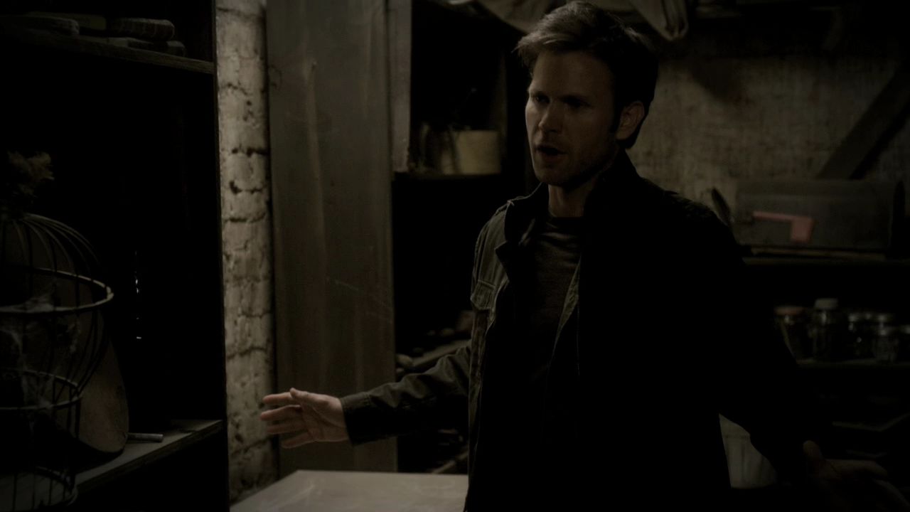222VampireDiaries0806.jpg
