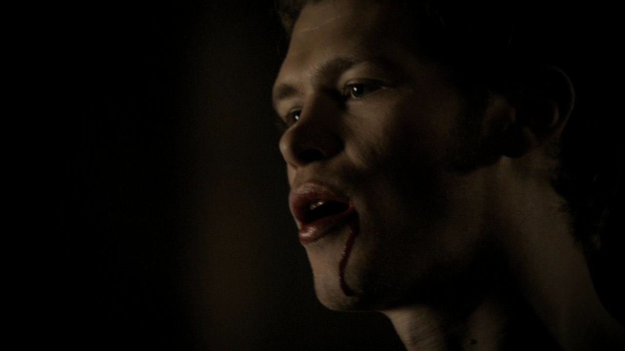 222VampireDiaries0916.jpg