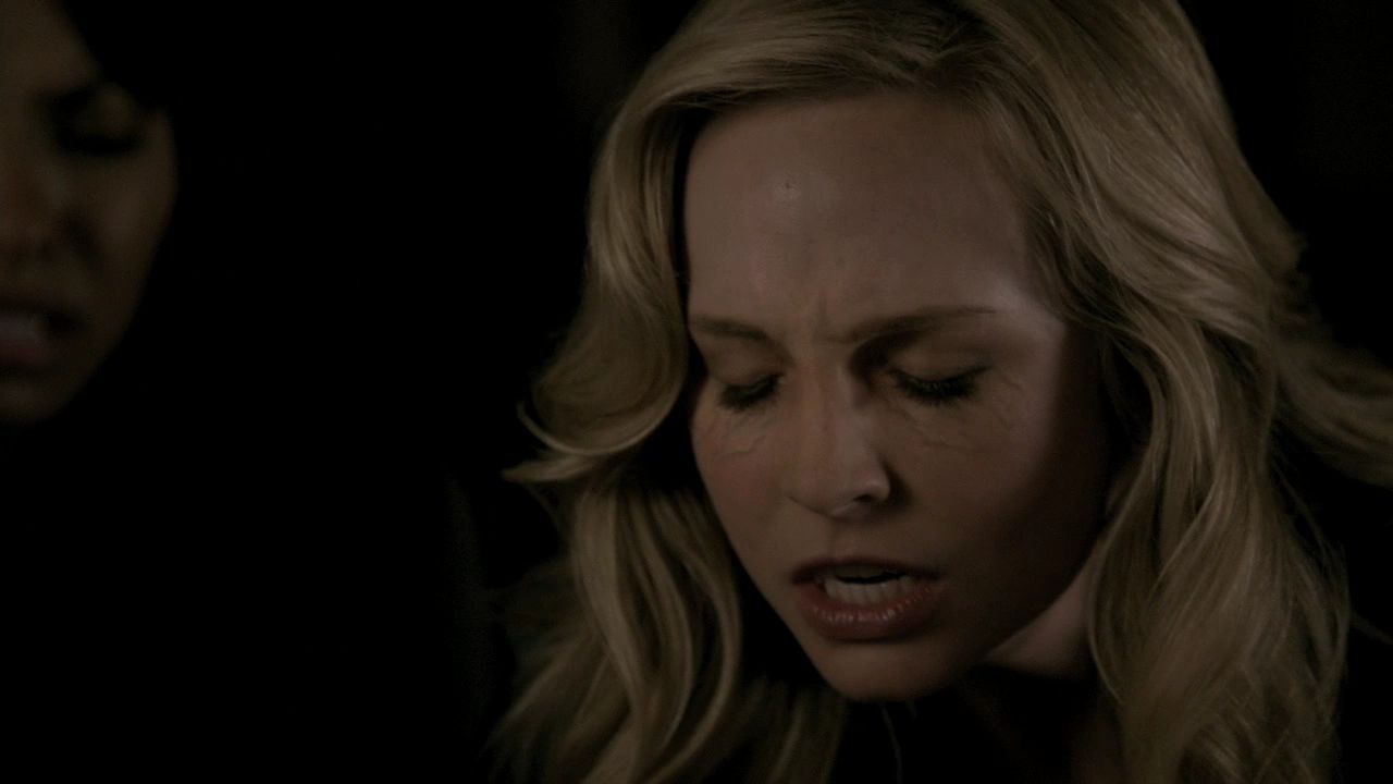 222VampireDiaries1037.jpg