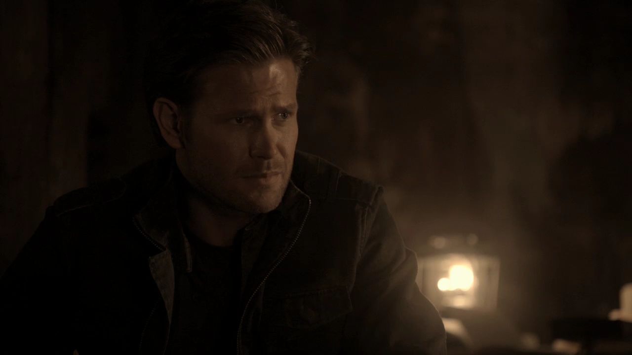 222VampireDiaries1207.jpg