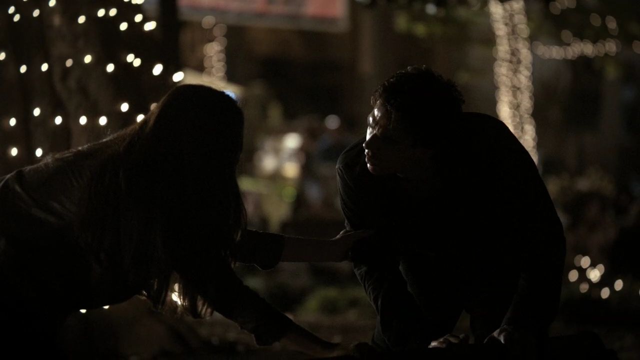 222VampireDiaries1319.jpg