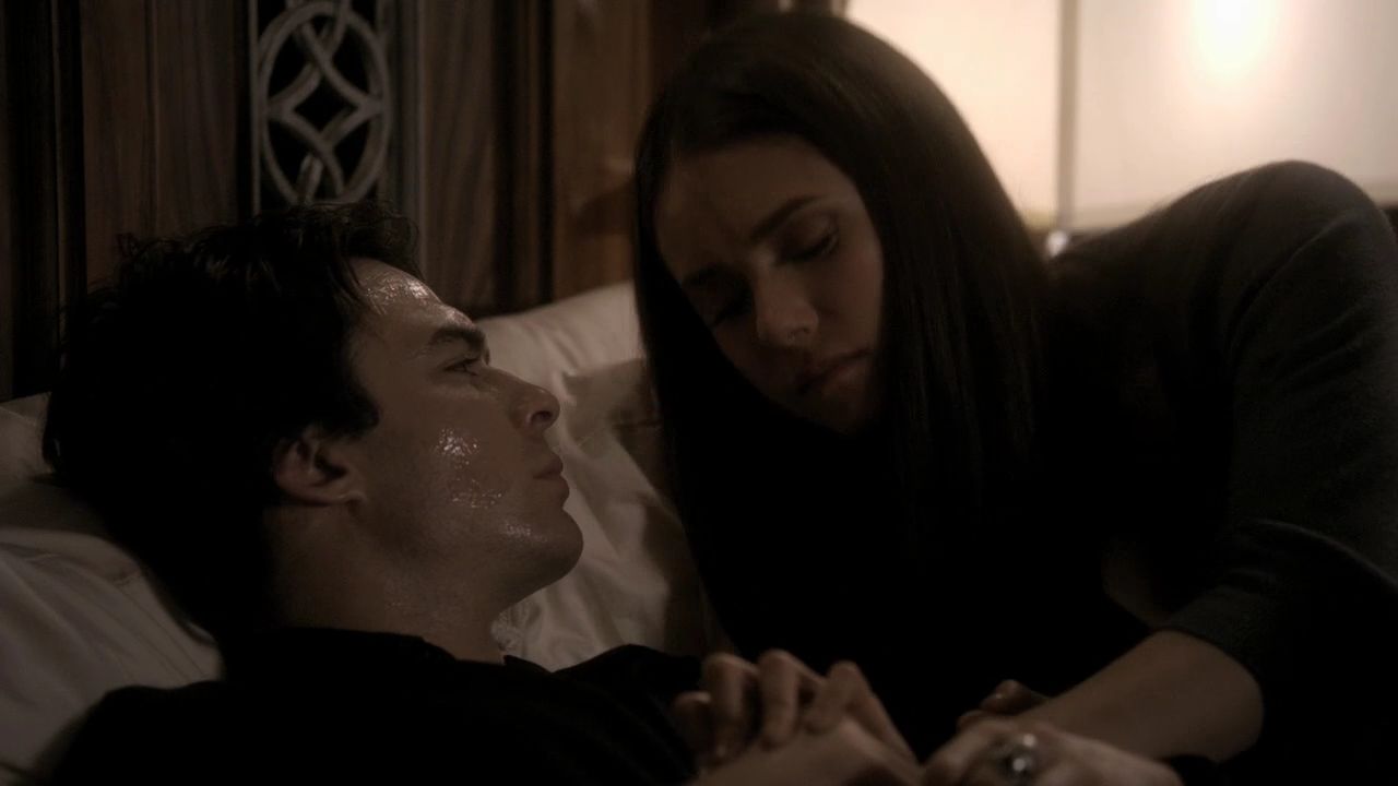 222VampireDiaries1715.jpg