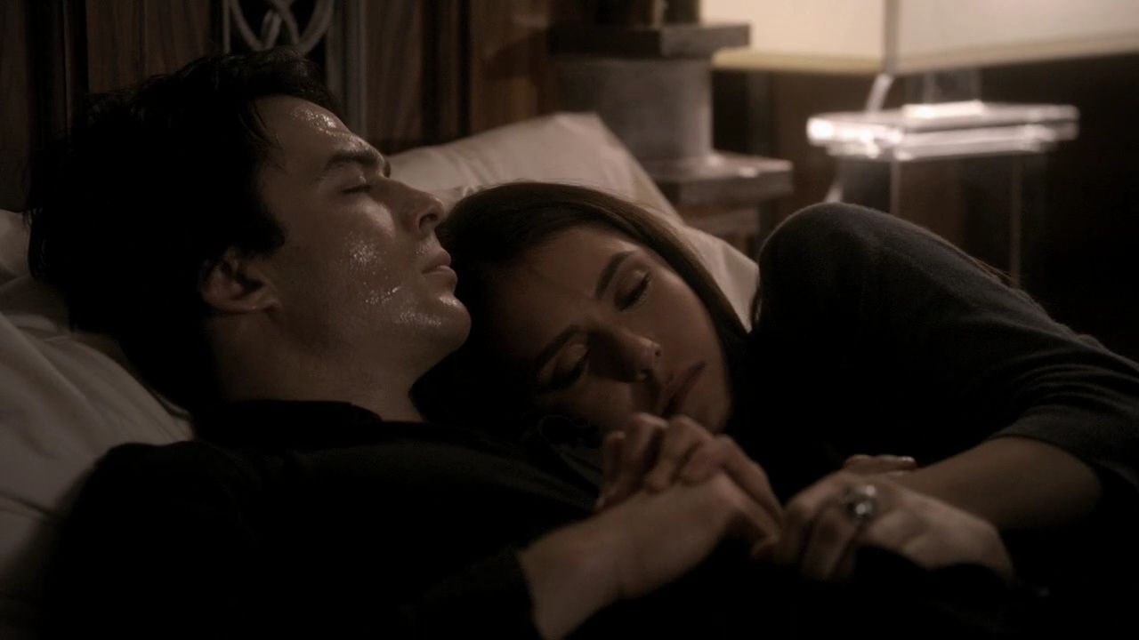 222VampireDiaries1718.jpg