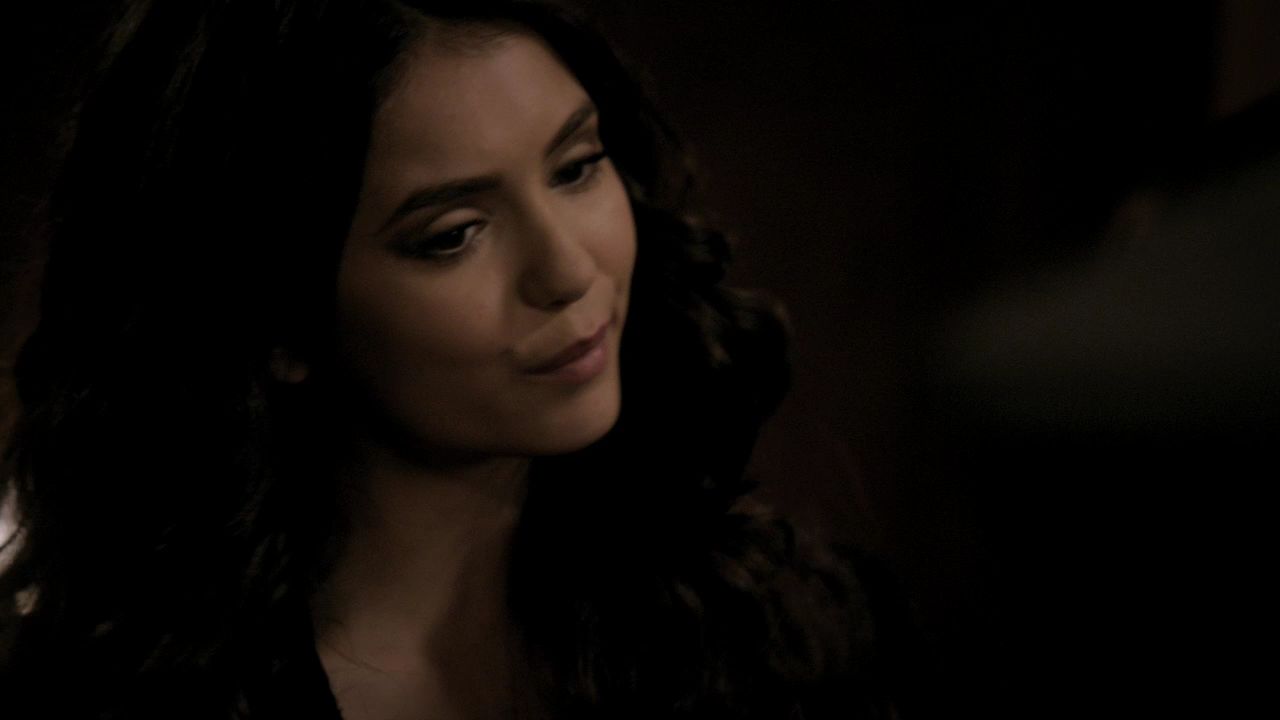 222VampireDiaries1829.jpg