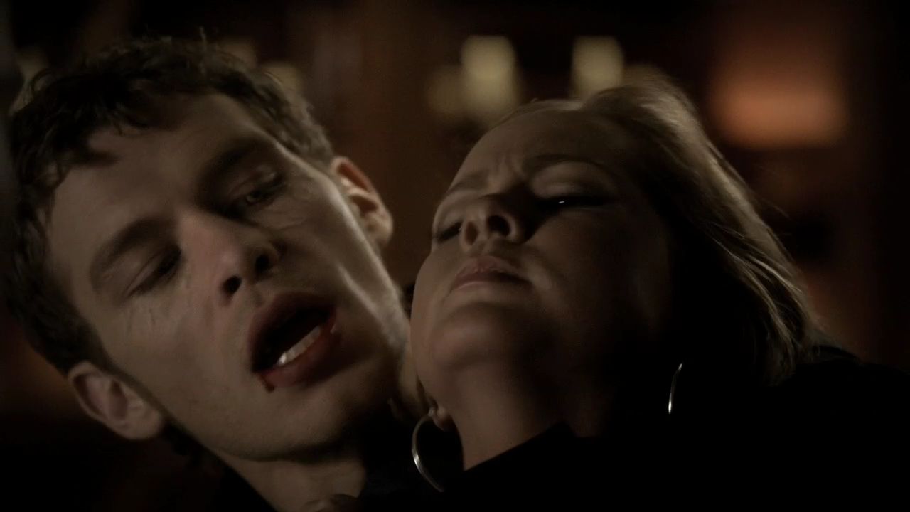 222VampireDiaries1930.jpg