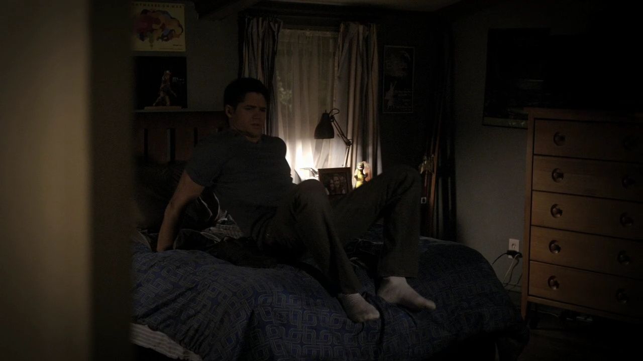 222VampireDiaries1980.jpg