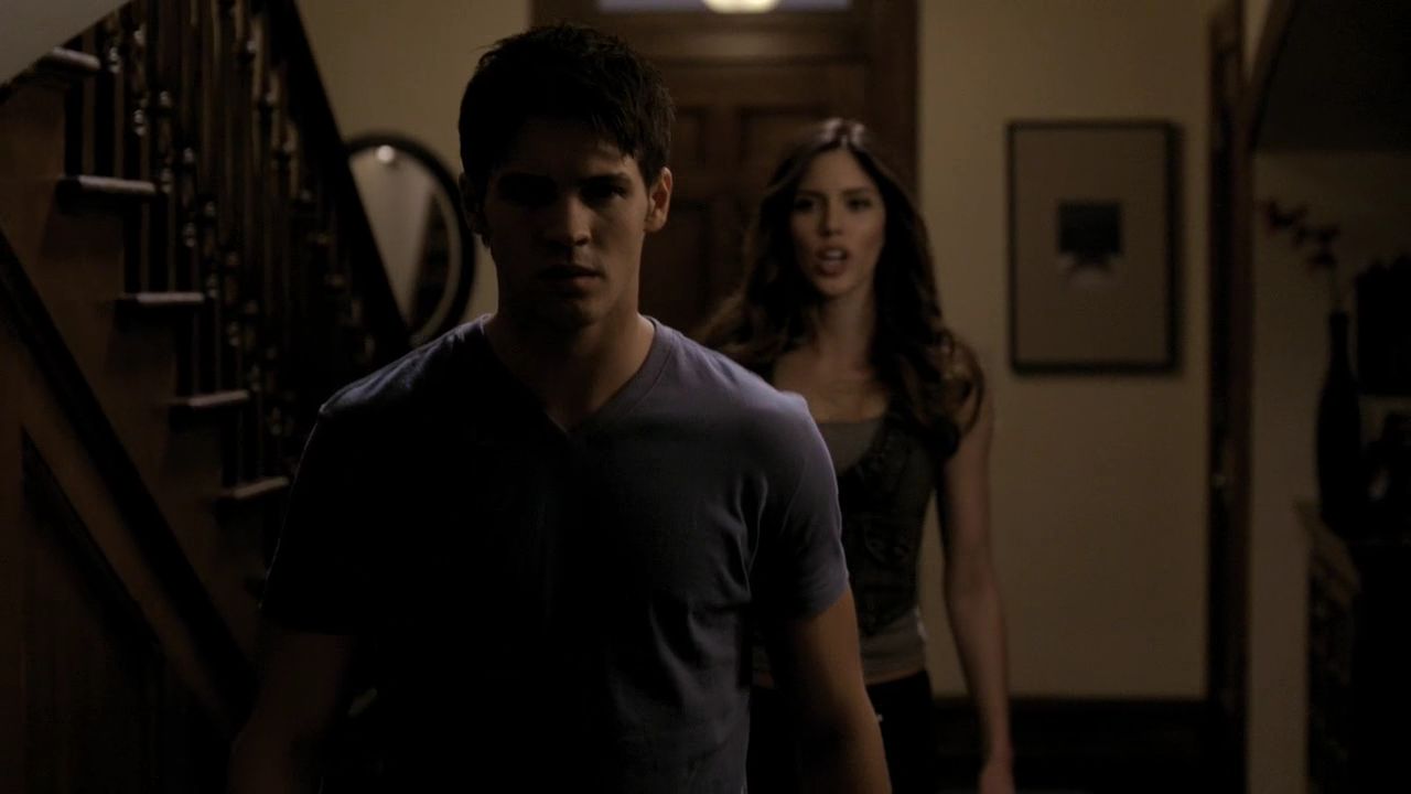 222VampireDiaries2016.jpg