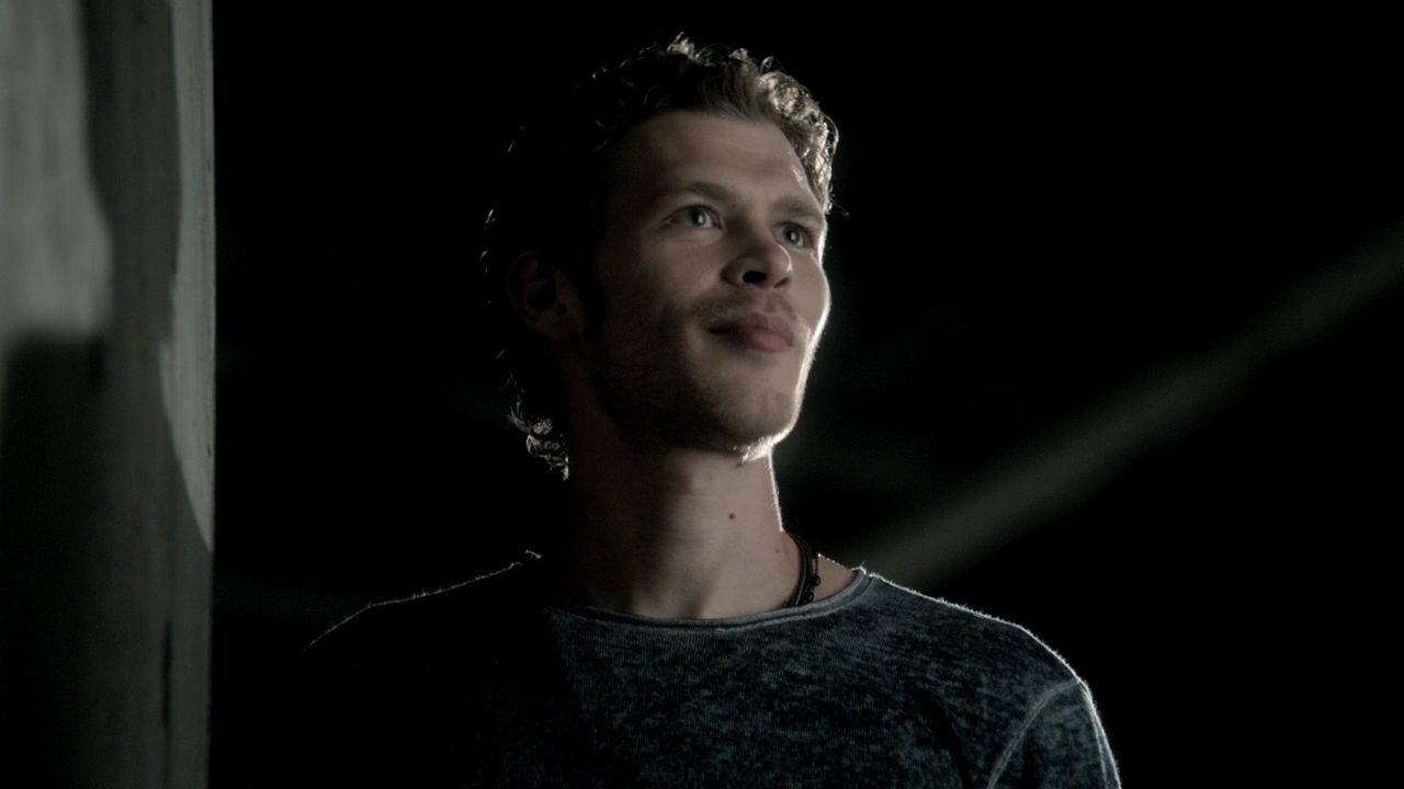 303VampireDiaries0077.jpg
