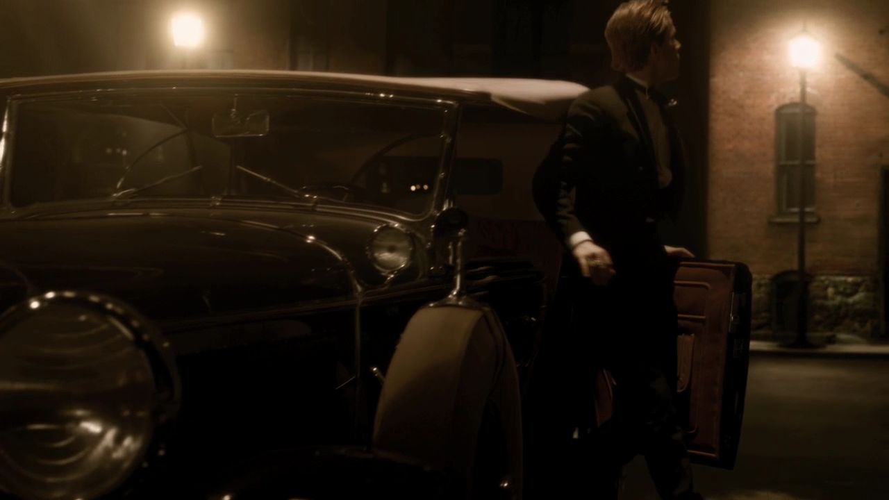 303VampireDiaries0108.jpg