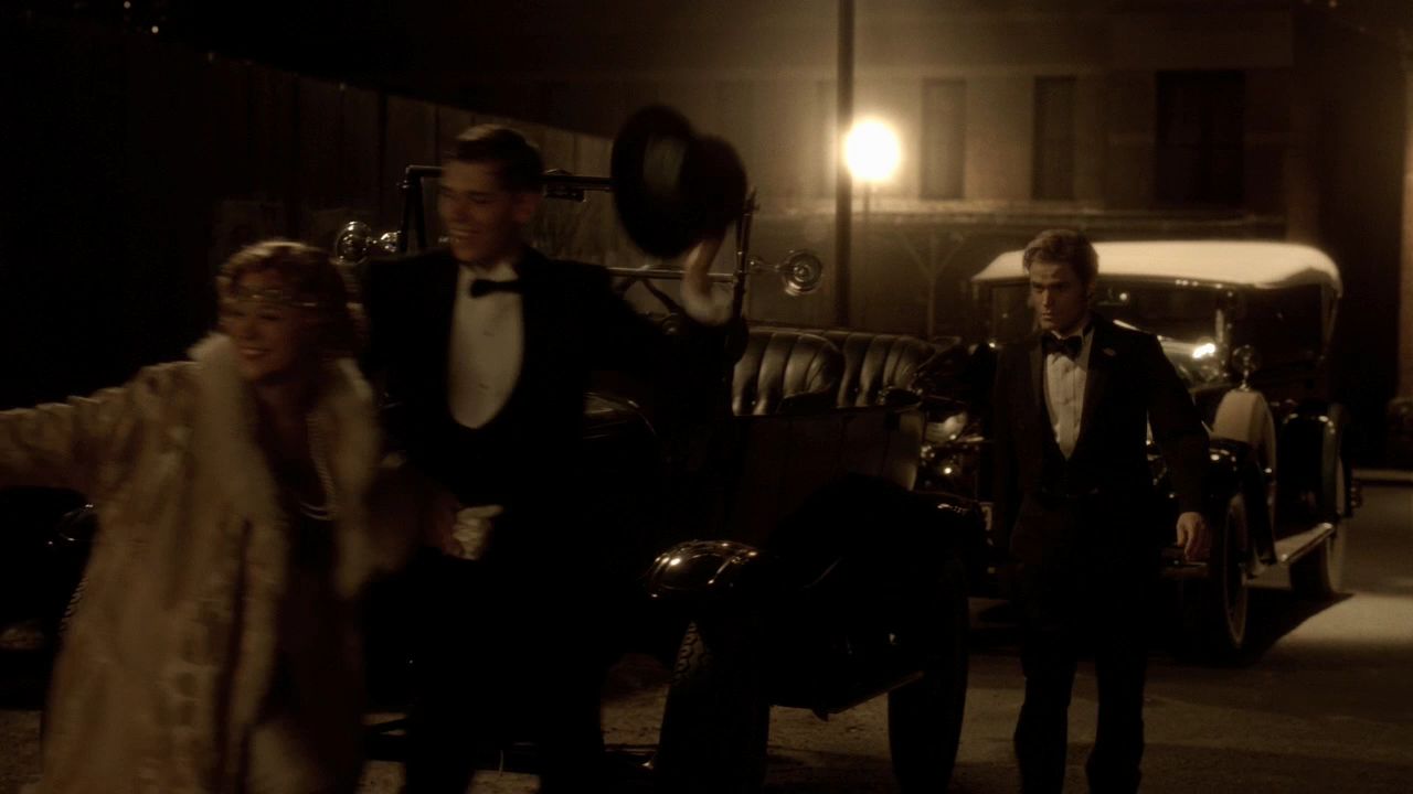 303VampireDiaries0115.jpg