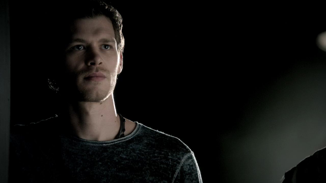 303VampireDiaries0187.jpg