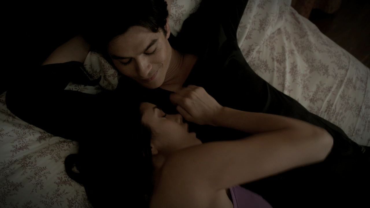 303VampireDiaries0215.jpg