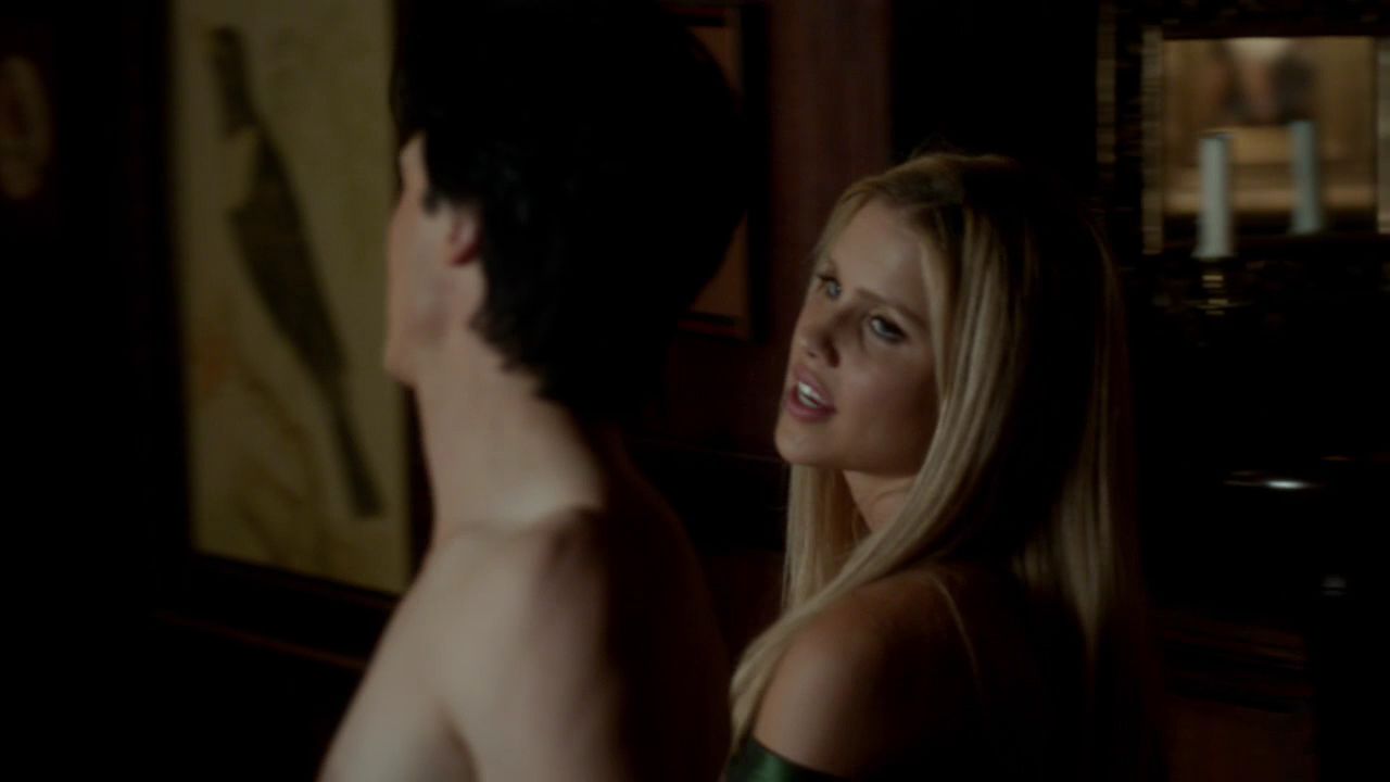 315VampireDiaries0073.jpg