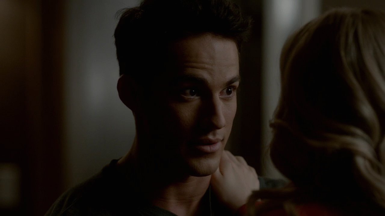 322VampireDiaries0518.jpg