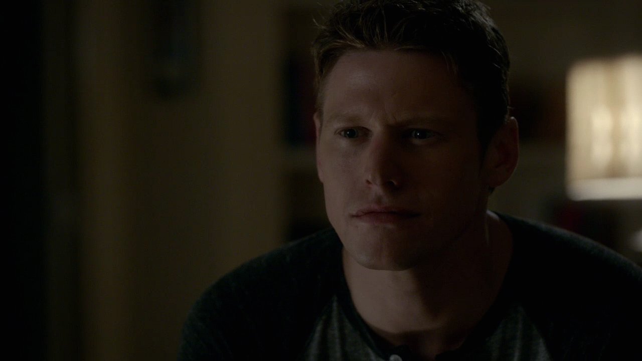 322VampireDiaries0715.jpg