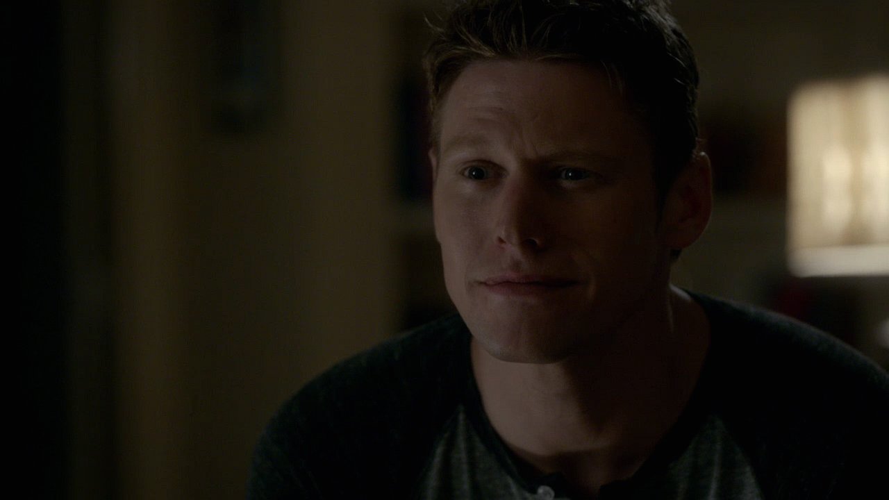 322VampireDiaries0716.jpg