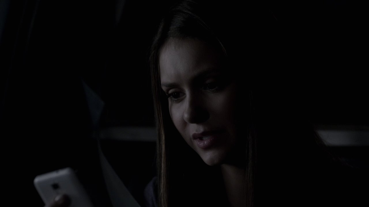 322VampireDiaries1212.jpg